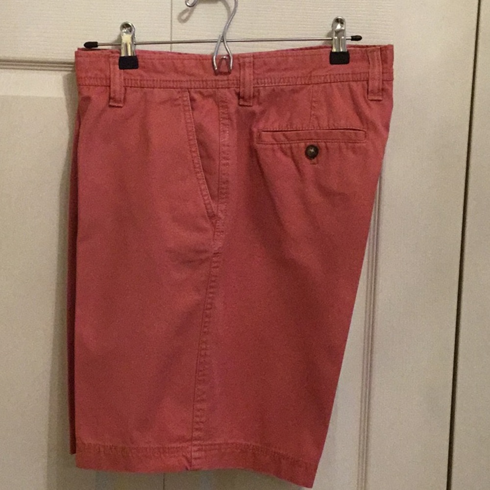 Izod red light wash shorts. Size 36.
